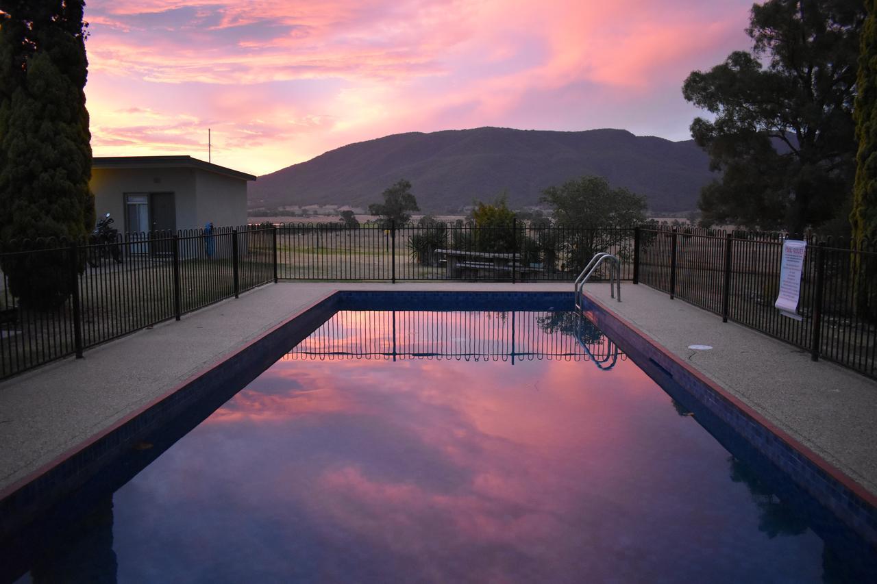 Mountain View Motel Corryong Exterior foto