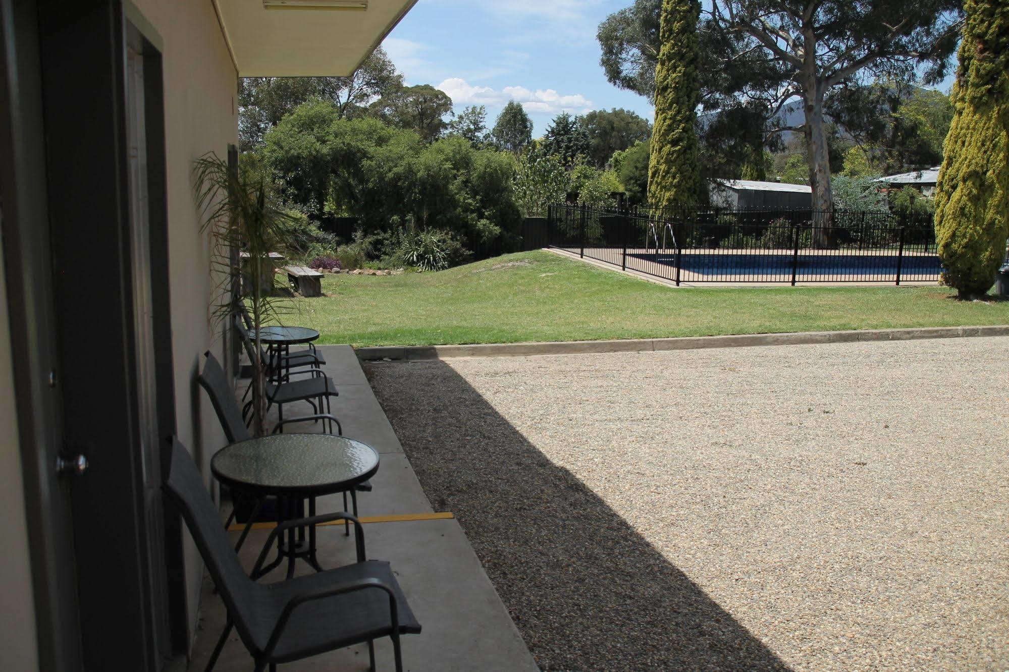 Mountain View Motel Corryong Exterior foto